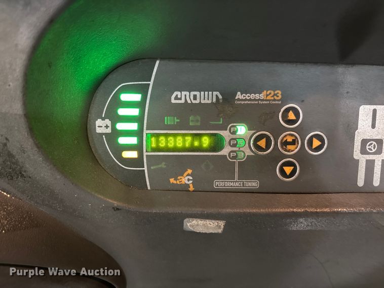 image for item EU4538 2018 Crown SP4050-30 order picker