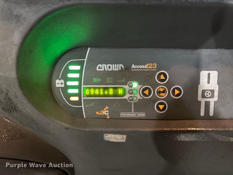 image for item EU4538 2018 Crown SP4050-30 order picker