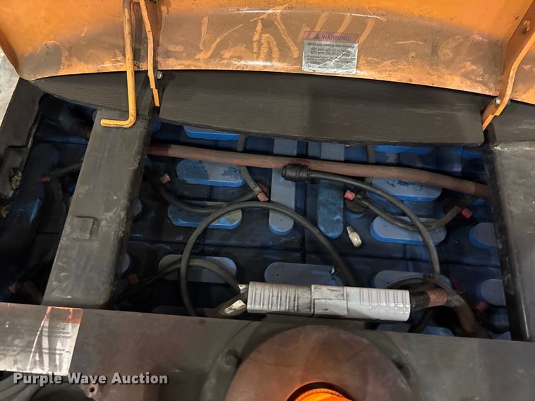 image for item EU4538 2018 Crown SP4050-30 order picker