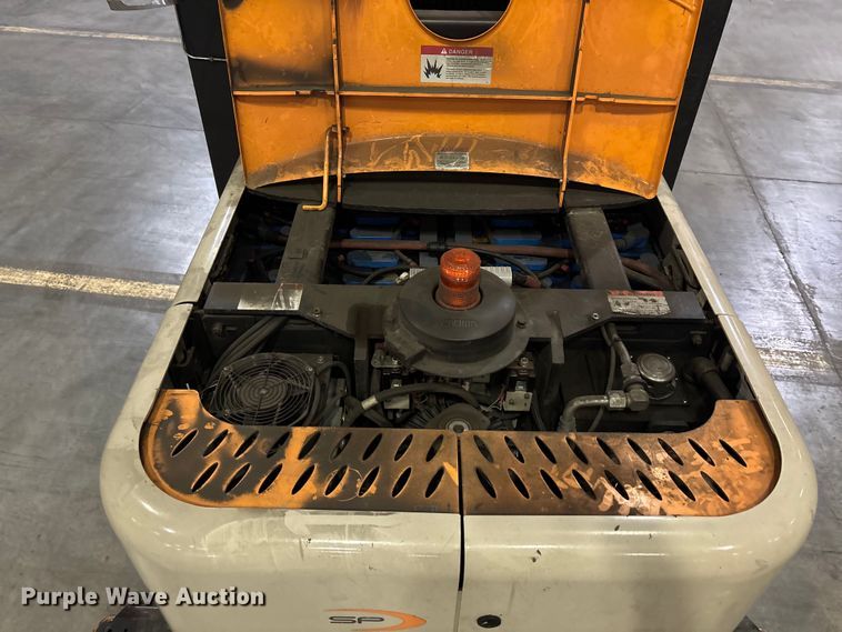 image for item EU4538 2018 Crown SP4050-30 order picker