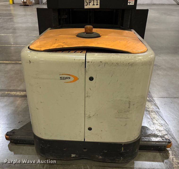 image for item EU4539 2017 Crown SP4050-30 order picker