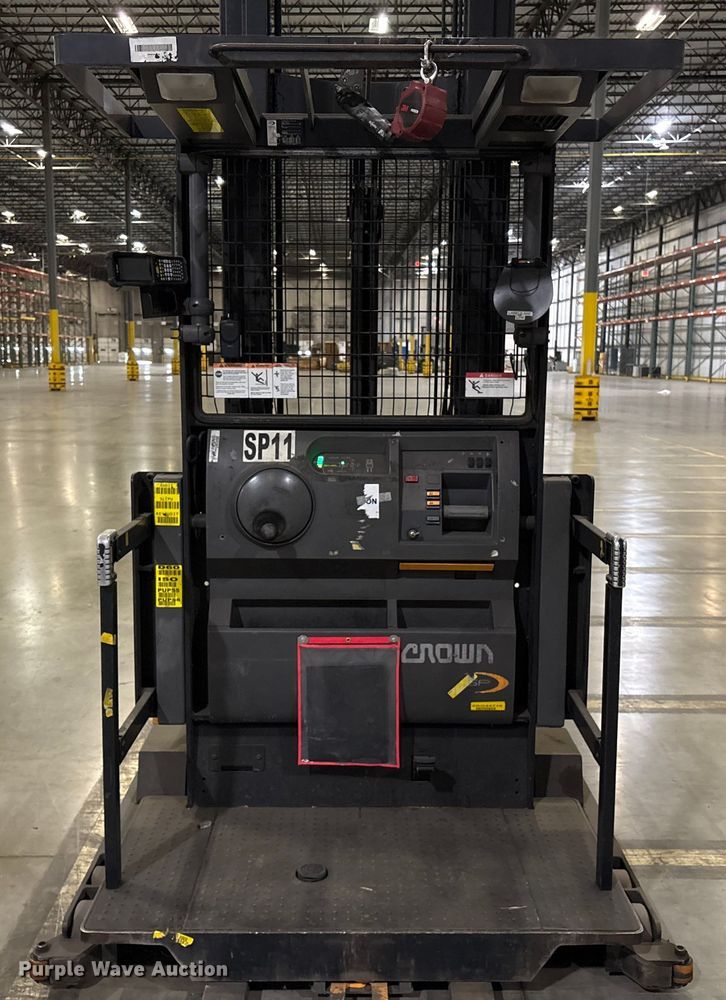 image for item EU4539 2017 Crown SP4050-30 order picker