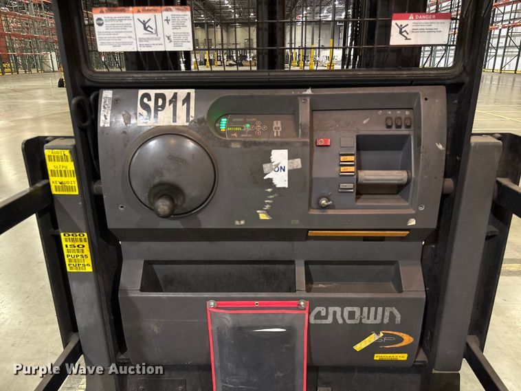 image for item EU4539 2017 Crown SP4050-30 order picker