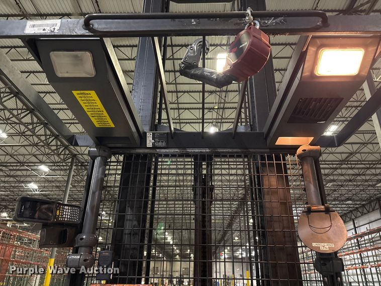 image for item EU4539 2017 Crown SP4050-30 order picker