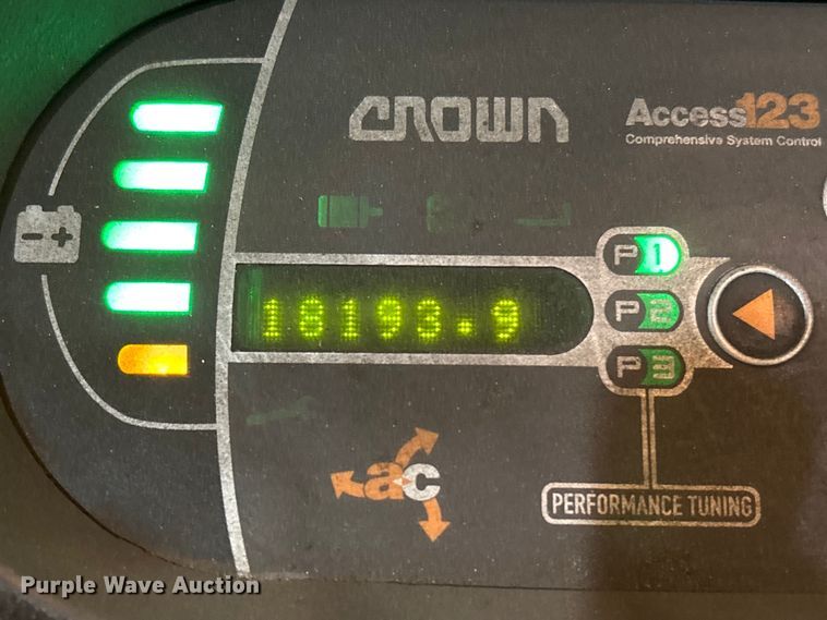 image for item EU4539 2017 Crown SP4050-30 order picker