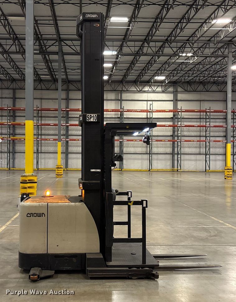 image for item EU4540 2017 Crown SP4050-30 order picker