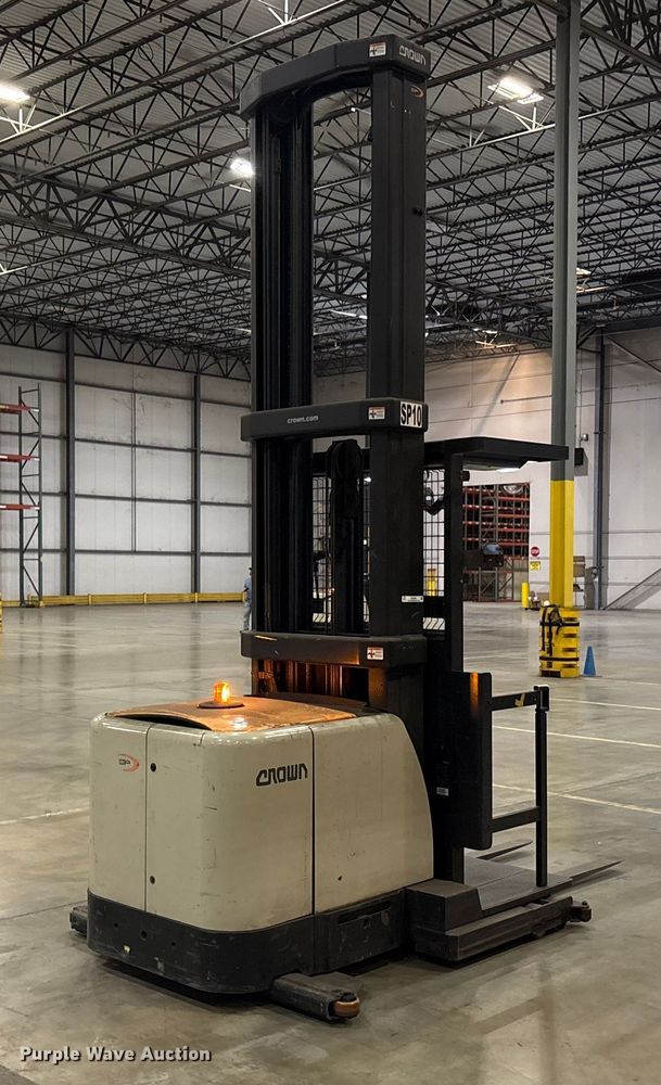 image for item EU4540 2017 Crown SP4050-30 order picker