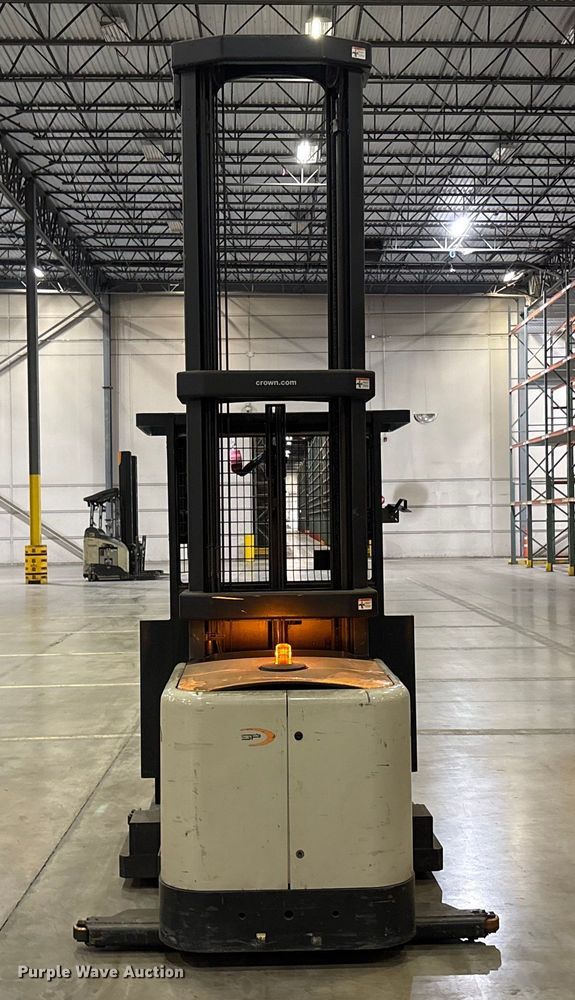 image for item EU4540 2017 Crown SP4050-30 order picker