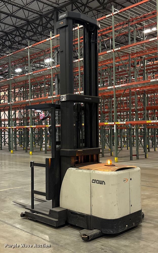 image for item EU4540 2017 Crown SP4050-30 order picker