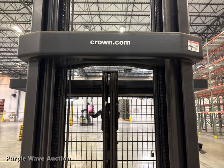 image for item EU4540 2017 Crown SP4050-30 order picker