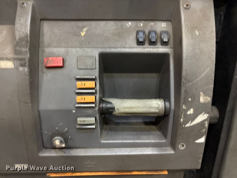 image for item EU4540 2017 Crown SP4050-30 order picker