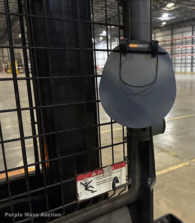 image for item EU4540 2017 Crown SP4050-30 order picker