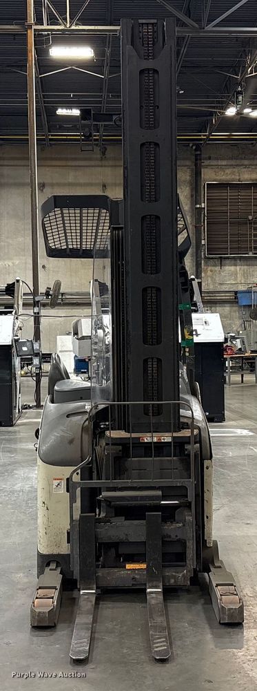 image for item EU4541 2019 Crown RM6095S-45 reach truck