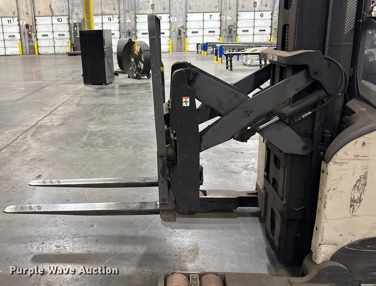image for item EU4541 2019 Crown RM6095S-45 reach truck