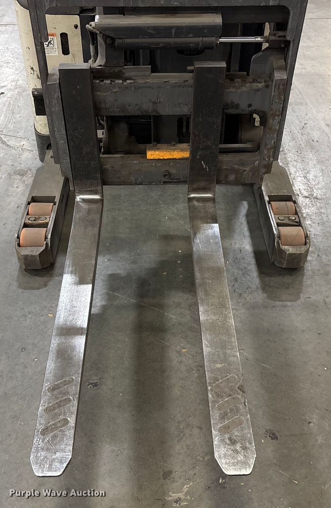 image for item EU4541 2019 Crown RM6095S-45 reach truck