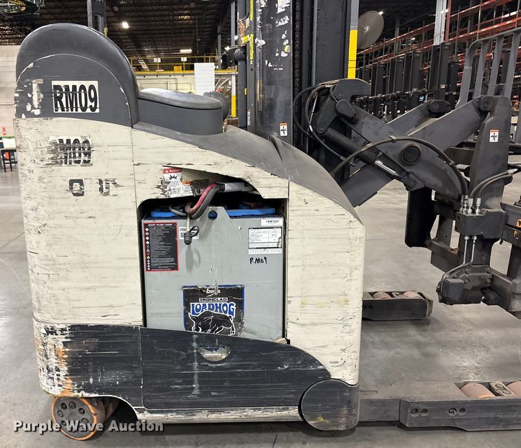 image for item EU4541 2019 Crown RM6095S-45 reach truck