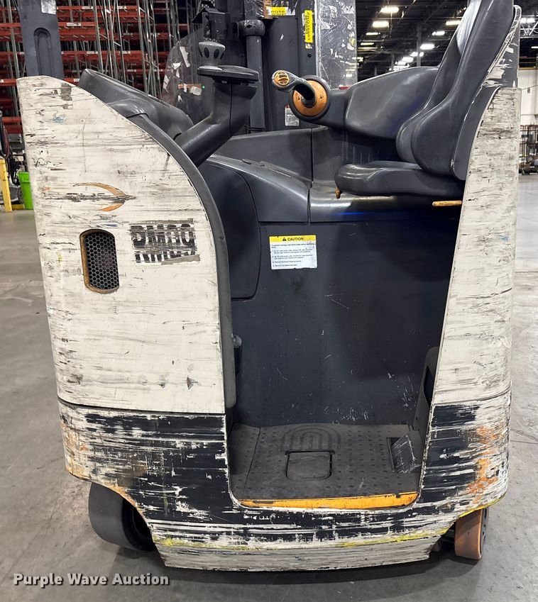 image for item EU4541 2019 Crown RM6095S-45 reach truck