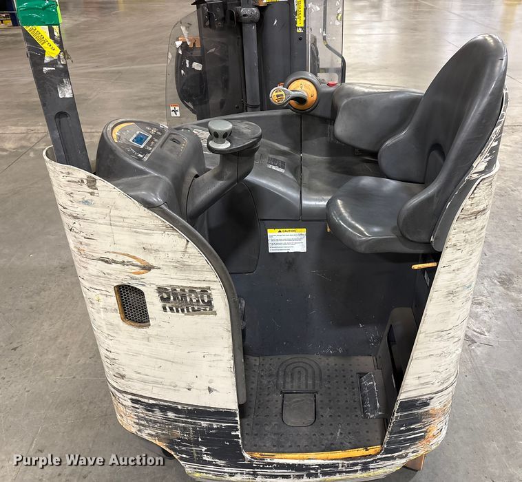 image for item EU4541 2019 Crown RM6095S-45 reach truck
