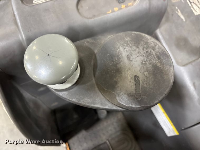 image for item EU4541 2019 Crown RM6095S-45 reach truck