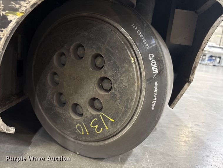 image for item EU4541 2019 Crown RM6095S-45 reach truck