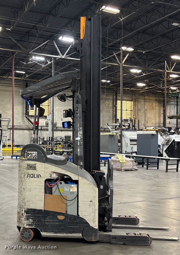 image for item EU4542 2019 Crown RM6095S-45 reach truck