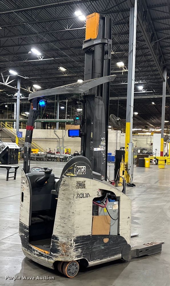 image for item EU4542 2019 Crown RM6095S-45 reach truck