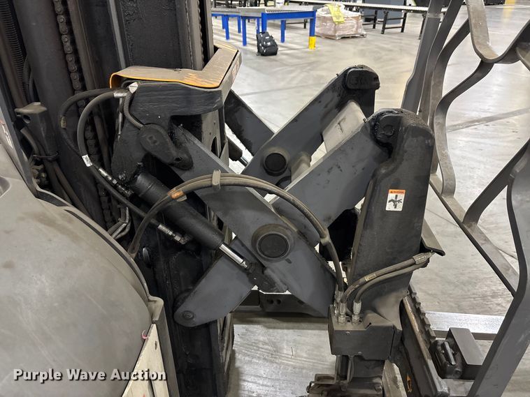 image for item EU4542 2019 Crown RM6095S-45 reach truck