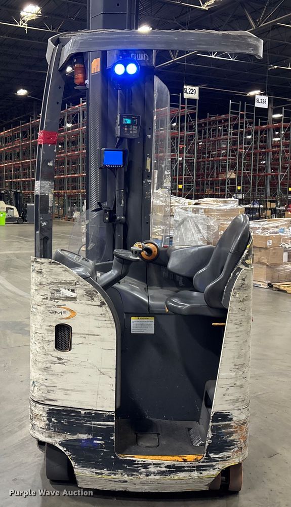 image for item EU4542 2019 Crown RM6095S-45 reach truck