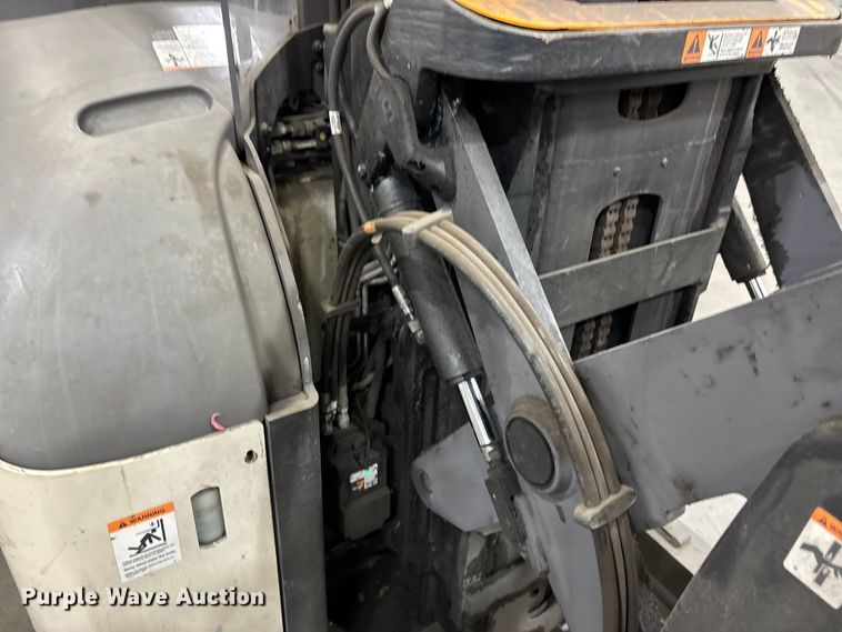 image for item EU4542 2019 Crown RM6095S-45 reach truck