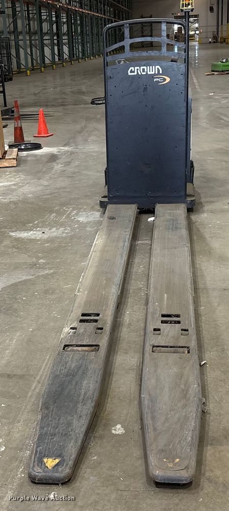image for item EU4544 2020 Crown PC4500-80 pallet jack