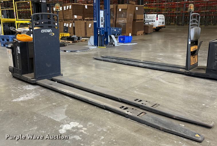 image for item EU4544 2020 Crown PC4500-80 pallet jack