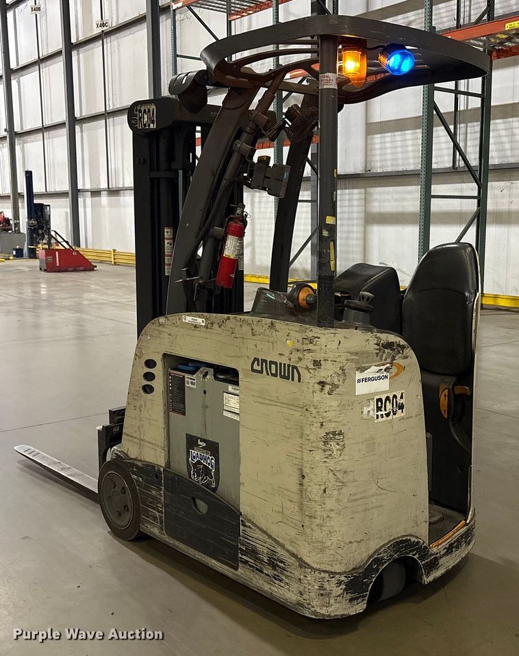 image for item EU4546 2017 Crown RC5545-45 forklift