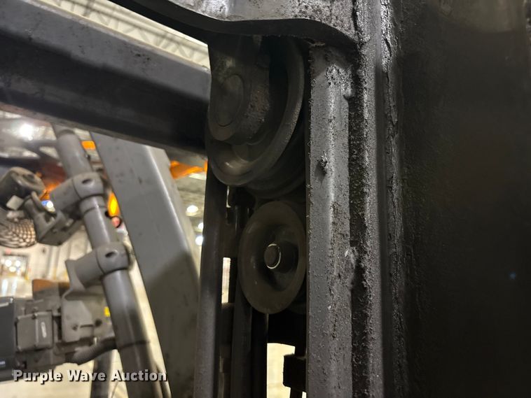 image for item EU4546 2017 Crown RC5545-45 forklift