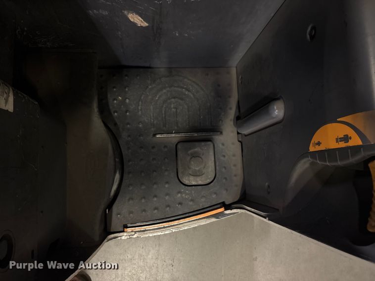 image for item EU4546 2017 Crown RC5545-45 forklift