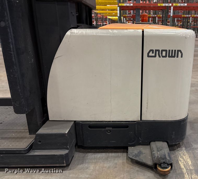 image for item EU4548 2018 Crown SP4050-30 order picker