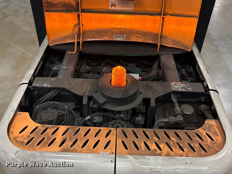 image for item EU4548 2018 Crown SP4050-30 order picker