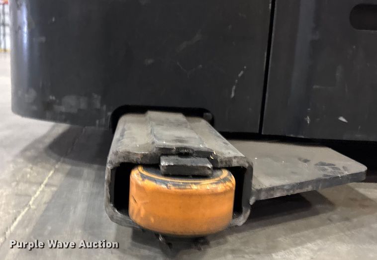 image for item EU4548 2018 Crown SP4050-30 order picker