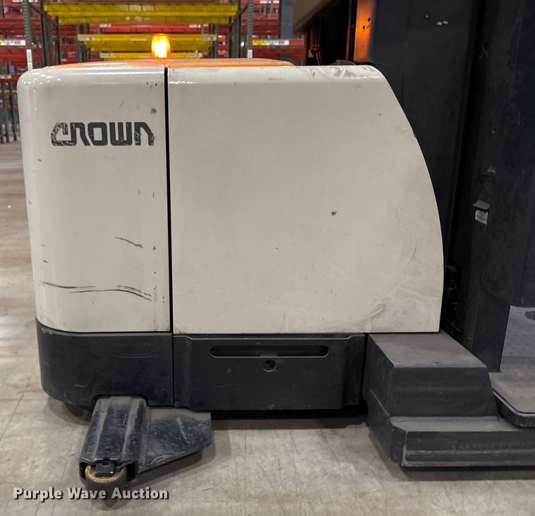 image for item EU4549 2018 Crown SP4050-30 order picker