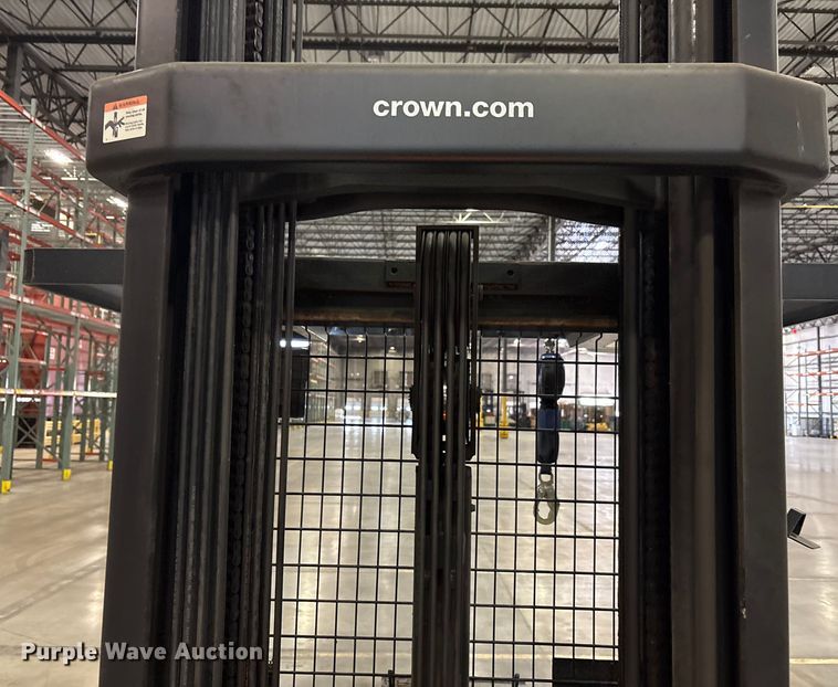 image for item EU4549 2018 Crown SP4050-30 order picker