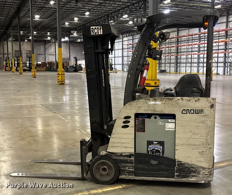 image for item EU4550 2017 Crown RC5545-45 forklift