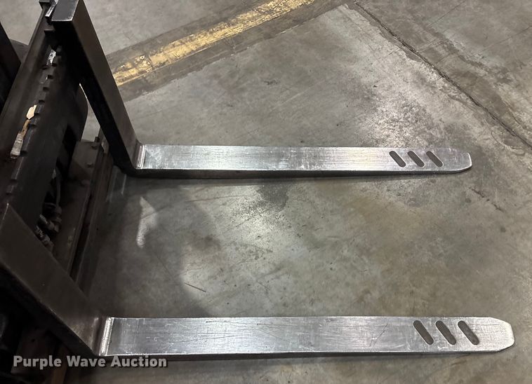 image for item EU4550 2017 Crown RC5545-45 forklift