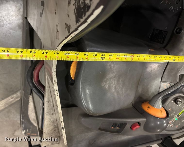 image for item EU4550 2017 Crown RC5545-45 forklift