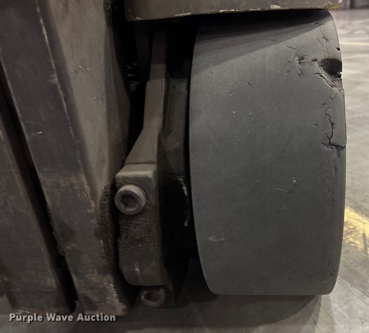 image for item EU4550 2017 Crown RC5545-45 forklift