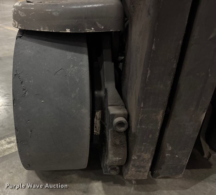 image for item EU4550 2017 Crown RC5545-45 forklift