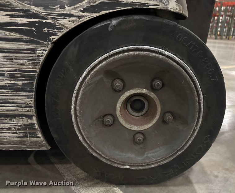 image for item EU4550 2017 Crown RC5545-45 forklift