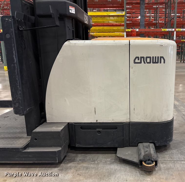 image for item EU4553 2020 Crown SP4050-30 order picker