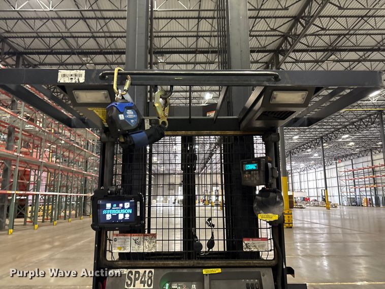 image for item EU4553 2020 Crown SP4050-30 order picker