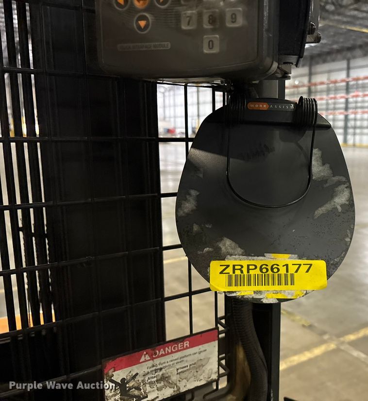 image for item EU4553 2020 Crown SP4050-30 order picker