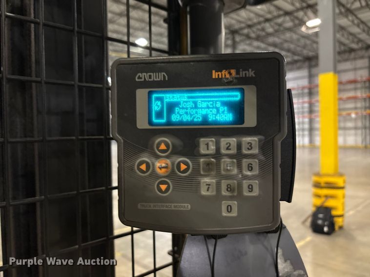 image for item EU4553 2020 Crown SP4050-30 order picker