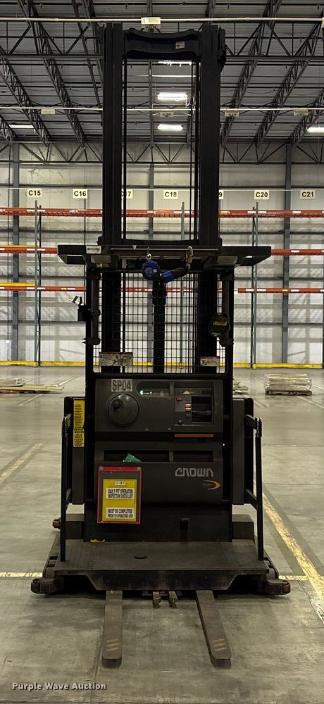 image for item EU7001 2017 Crown SP4050-30 order picker